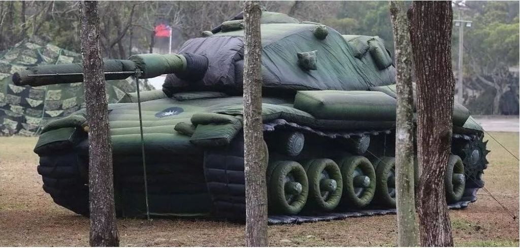 甘南军用充气坦克